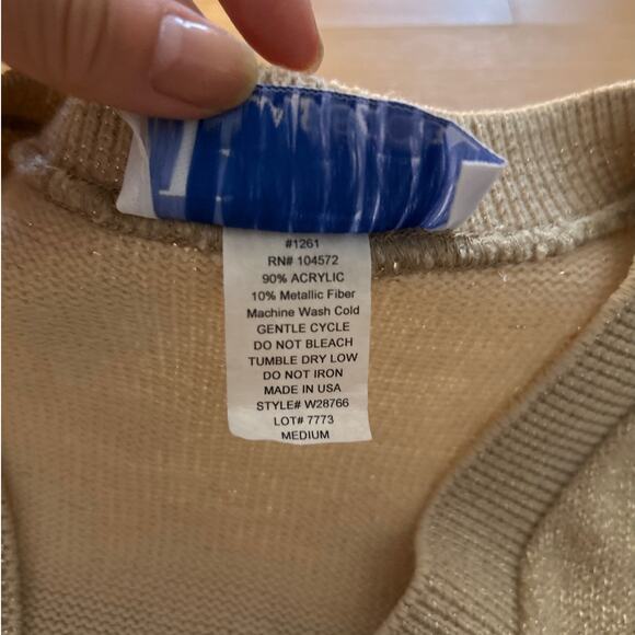 Vintage NEW Gold Shimmer Metallic V-Neck Cardigan Size M Made in USA - Picture 7 of 7